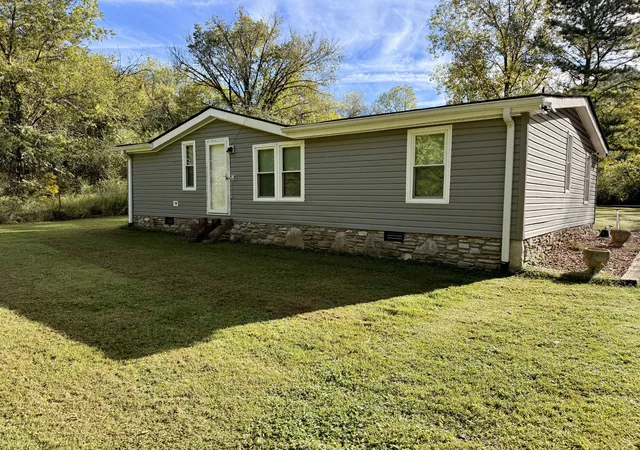 Photo 1 of Manufactured home for sale at 1640 Allen Brown Rd, Belfast, TN 37019 | MLS# 3260093 | Listing updated on 2026-09-28