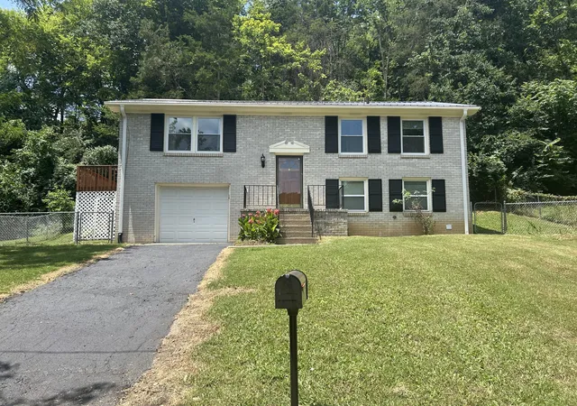1st image of 211 Sawyer Brown Ct, Nashville, TN 37221 | MLS# 3260206