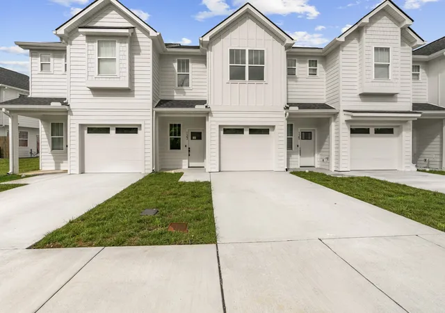 Photo 2 of Townhouse for sale at 174 High Park Cir #174, Lebanon, TN 37090 | MLS# 3260490 | Listing updated on 2026-08-22