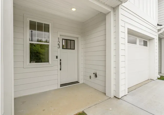 Photo 3 of Townhouse for sale at 174 High Park Cir #174, Lebanon, TN 37090 | MLS# 3260490 | Listing updated on 2026-08-22