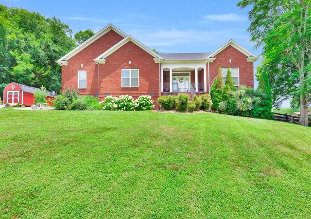 Homes for sale in Columbia, TN | 1345 Standing Stone Cir, Columbia, TN 38401 | MLS# 3268516