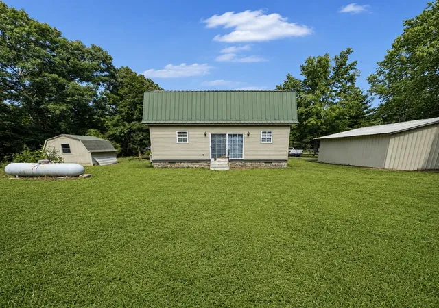 Homes for sale in Manchester, TN | 166 Allie Boynton Dr, Manchester, TN 37355 | MLS# 3260190
