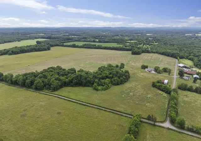 Photo 3 of House for sale at 2784 Darnell Rd, Lewisburg, TN 37091 | MLS# 3267440 | Listing updated on 2026-08-20