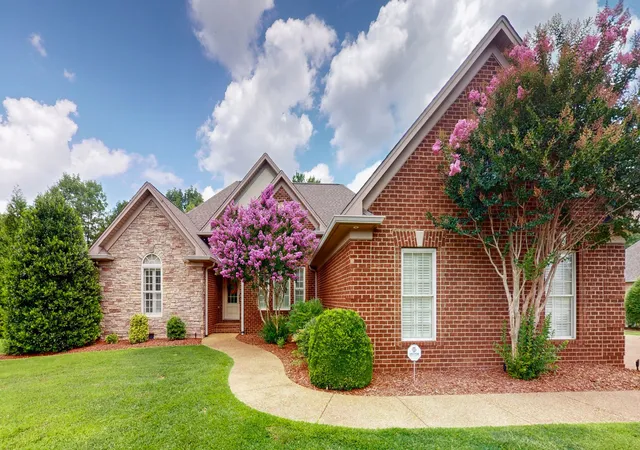 2nd image of 1007 Briarwood Dr, Cottontown, TN 37048 | MLS# 3260348