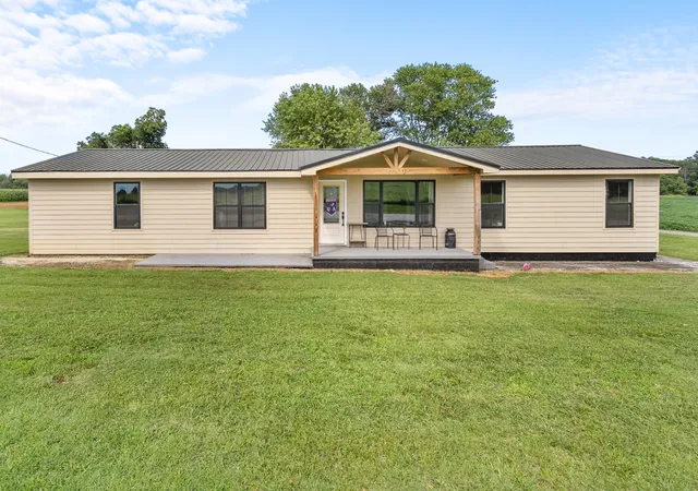 Homes for sale in Hillsboro, TN | 11 Jess Long Ln, Hillsboro, TN 37342 | MLS# 3260214