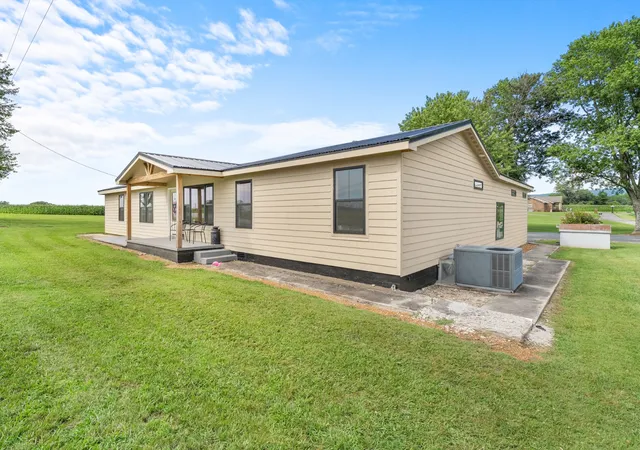 Homes for sale in Hillsboro, TN | 11 Jess Long Ln, Hillsboro, TN 37342 | MLS# 3260214