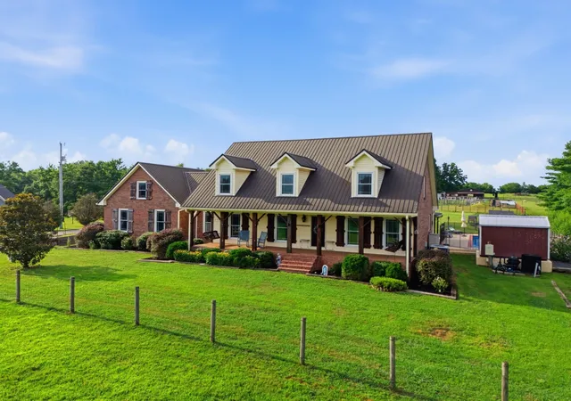 Photo 3 of Single family home for sale at 1038 Kansas Ln, Gallatin, TN 37066 | MLS# 3305270 | Listing updated on 2026-09-25