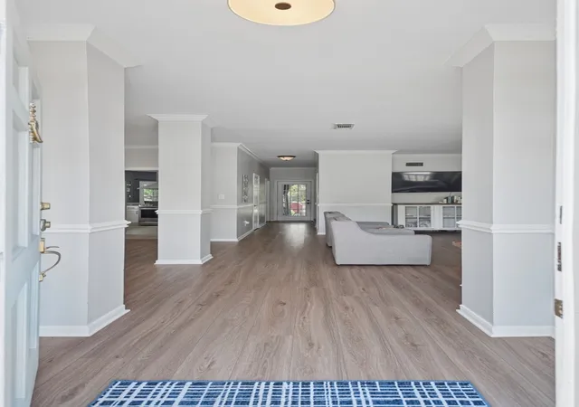 Photo 3 of Single family home for sale at 518 Maplegrove Dr, Franklin, TN 37064 | MLS# 3263948 | Listing updated on 2026-08-28