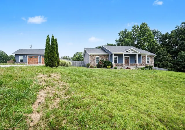 5th image of 3000 Noble Ct, Waco, KY 40385 | MLS# 3260988