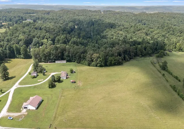 Homes for sale in Kelso, TN | 10 Light Ln, Kelso, TN 37348 | MLS# 3260249