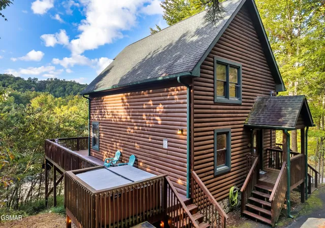 2nd image of 1204 Honeysuckle Lane, Sevierville, TN 37876 | MLS# 3299561