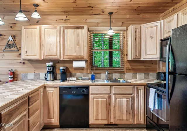 5th image of 1204 Honeysuckle Lane, Sevierville, TN 37876 | MLS# 3299561