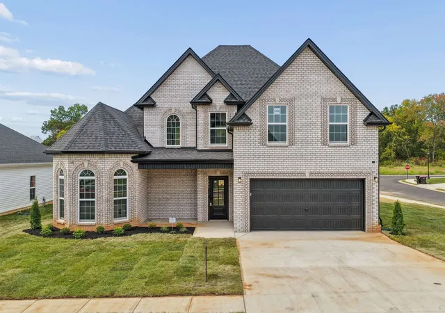 Photo 1 of Single family home for sale at 667 Woodrush Dr, Clarksville, TN 37040 | MLS# 3260320 | Listing updated on 2026-10-10