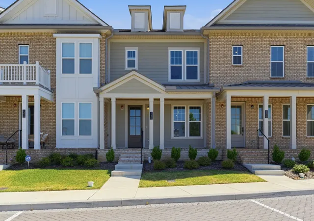 1st image of 140 Nearwater Pl, Hendersonville, TN 37075 | MLS# 3260327