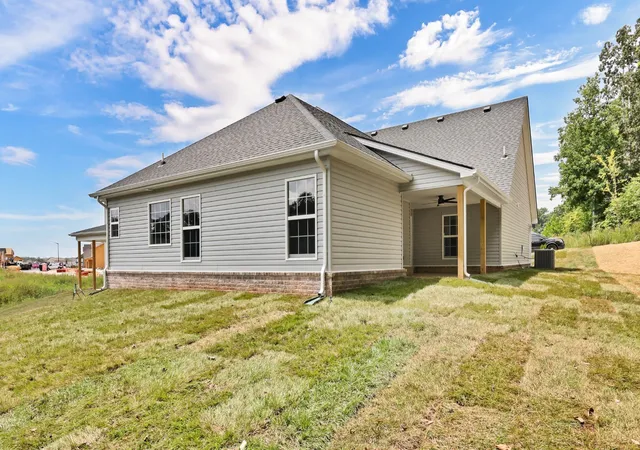 Homes for sale in Clarksville, TN | 1037 Vendue Ave, Clarksville, TN 37042 | MLS# 3260319