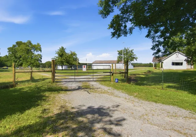 2nd image of 148 Wade Jennings Rd, Shelbyville, TN 37160 | MLS# 3260416
