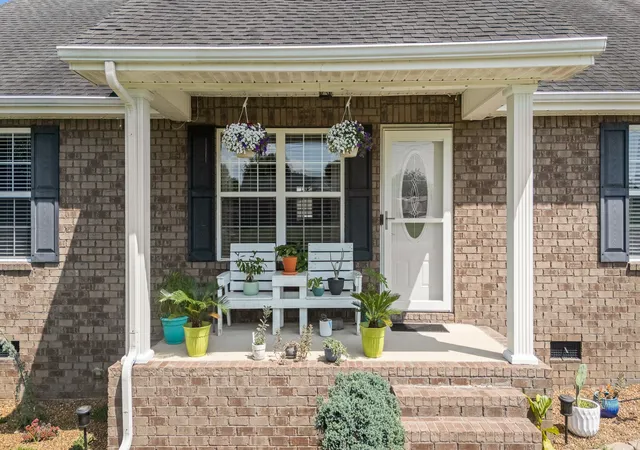 Homes for sale in Castalian Springs, TN | 1012 Peak Dr, Castalian Springs, TN 37031 | MLS# 3260355