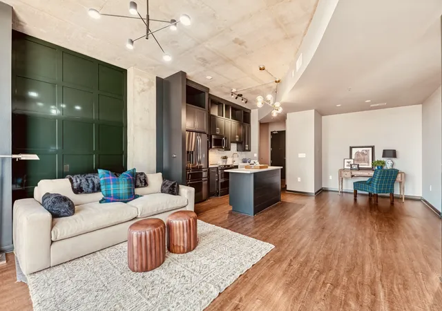 3rd image of 600 12Th Ave S #902, Nashville, TN 37203 | MLS# 3260370