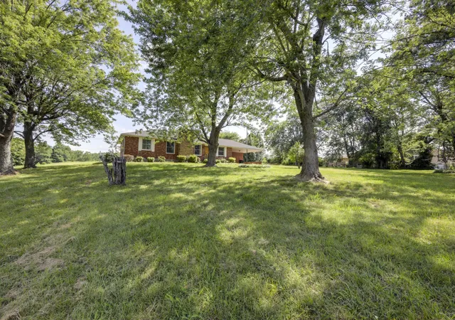 Homes for sale in Greenbrier, TN | 13210 Betts Rd, Greenbrier, TN 37073 | MLS# 3260379