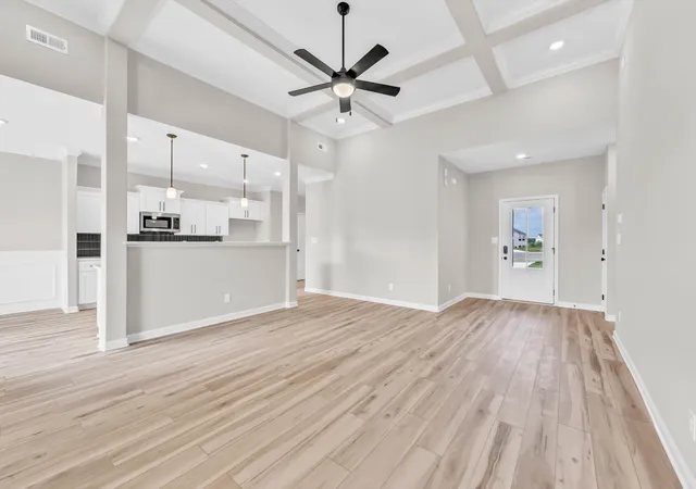 Photo 3 of Single family home for sale at 661 Woodrush Dr, Clarksville, TN 37040 | MLS# 3260402 | Listing updated on 2026-08-31