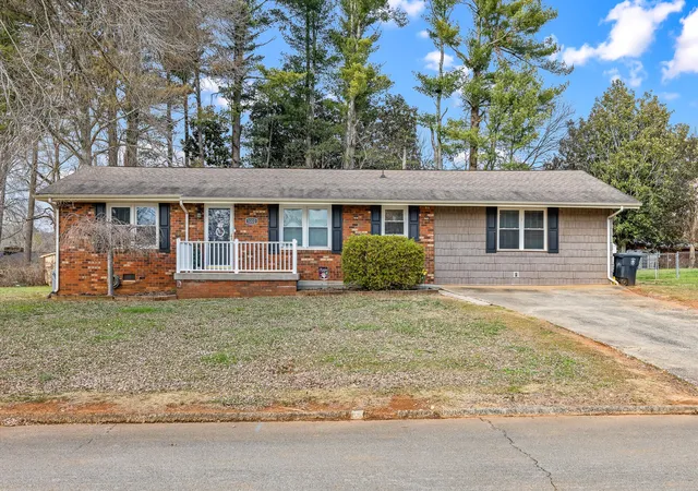 Homes for sale in Athens, TN | 1222 Miami Street, Athens, TN 37303 | MLS# 3260413