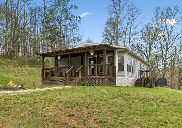 1st image of 805 Harris Rd, Dickson, TN 37055 | MLS# 3260502