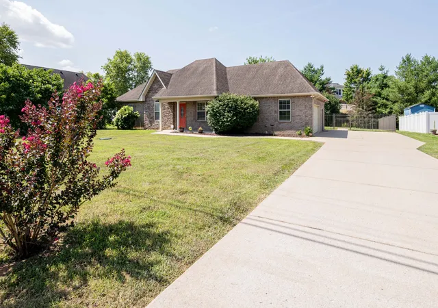 Photo 1 of Single family home for sale at 1125 Cascade Fls Dr, Murfreesboro, TN 37129 | MLS# 3261988 | Listing updated on 2026-10-05