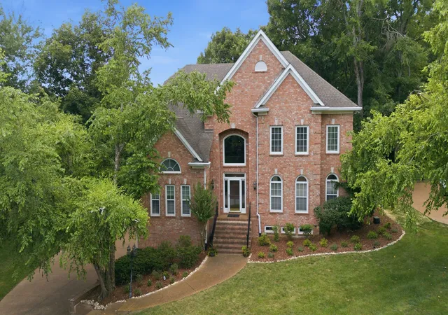 Photo 2 of Single family home for sale at 1667 Kirkwood Pl, Brentwood, TN 37027 | MLS# 3261046 | Listing updated on 2026-08-20