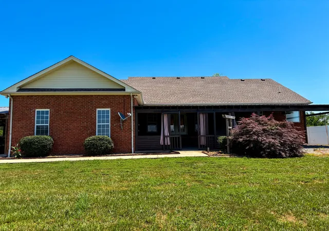 Photo 3 of Sale Pending at 285 Calvert Ridge Rd, Westmoreland, TN 37186 | MLS# 3260463 | Listing updated on 2026-09-13