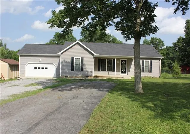 Homes for sale in Belfast, TN | 1100 Adams Rd, Belfast, TN 37019 | MLS# 3260466
