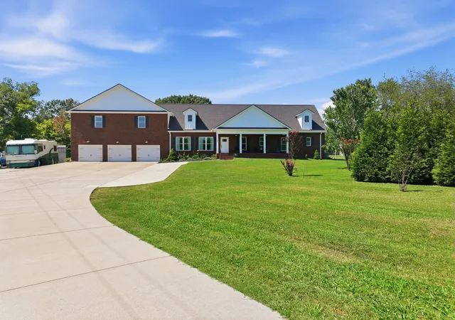Photo 2 of Single family home for sale at 762 Waldron Rd, La Vergne, TN 37086 | MLS# 3261466 | Listing updated on 2026-09-02