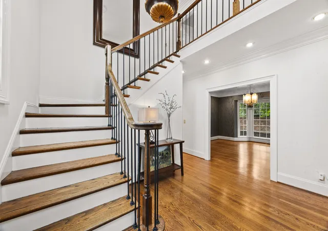Photo 4 of Single family home for sale at 3600 Bowlingate Ln, Nashville, TN 37215 | MLS# 3287945 | Listing updated on 2026-09-06