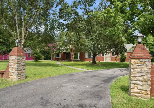 Homes for sale in Madison, TN | 502 N Marthona Rd, Madison, TN 37115 | MLS# 3263328
