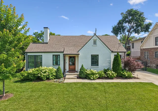 Photo 1 of Single family home for sale at 2416 W Linden Ave, Nashville, TN 37212 | MLS# 3260675 | Listing updated on 2026-09-17