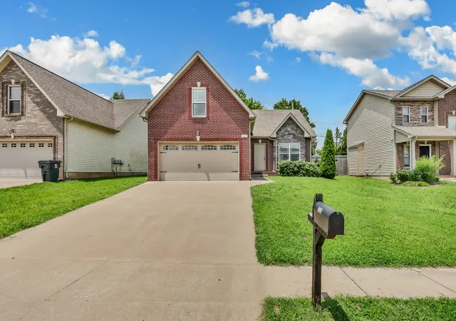 2nd image of 1005 Orchard Hills Dr, Clarksville, TN 37040 | MLS# 3261522