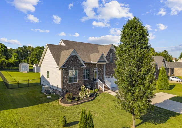 Homes for sale in White Bluff, TN | 105 Wagners Way, White Bluff, TN 37187 | MLS# 3261035