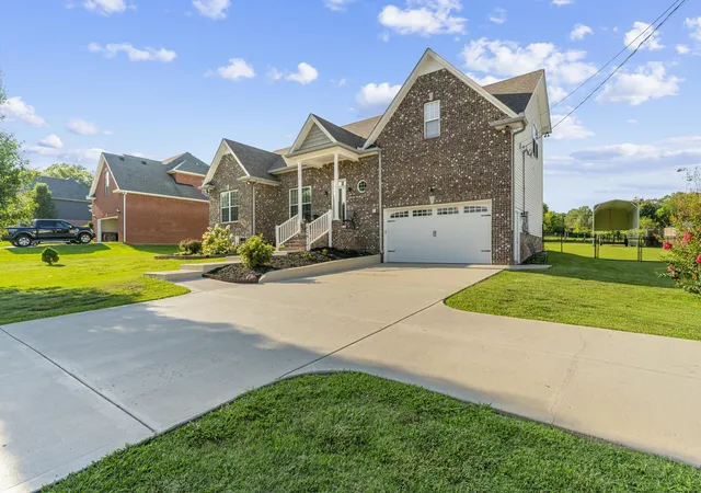 Homes for sale in White Bluff, TN | 105 Wagners Way, White Bluff, TN 37187 | MLS# 3261035