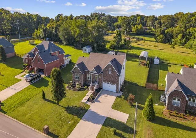 Homes for sale in White Bluff, TN | 105 Wagners Way, White Bluff, TN 37187 | MLS# 3261035