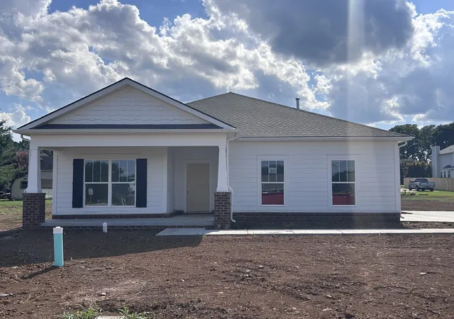 Photo 2 of Single family home for sale at 626 Brookside Dr, Mount Pleasant, TN 38474 | MLS# 3260561 | Listing updated on 2026-09-22