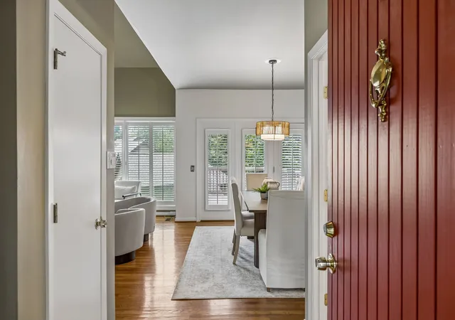 Photo 3 of Sale Pending at 766 Harpeth Tr Dr, Nashville, TN 37221 | MLS# 3262740 | Listing updated on 2026-08-28