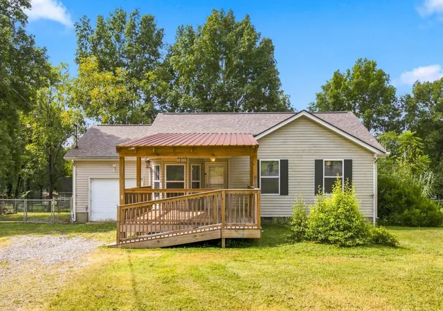 Photo 2 of Single family home for sale at 1103 Cindi Ct, Mount Juliet, TN 37122 | MLS# 3260672 | Listing updated on 2026-08-30