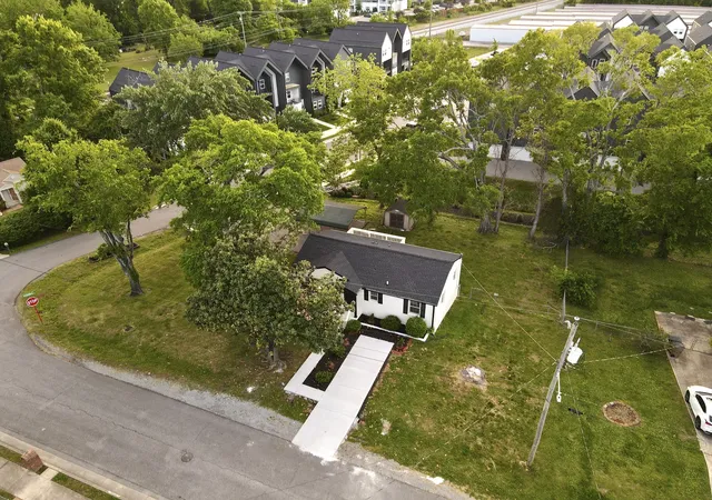 Photo 1 of Single family home for sale at 126 Donelsonwood Dr, Nashville, TN 37214 | MLS# 3264145 | Listing updated on 2026-08-29