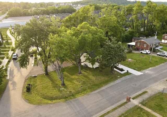 Photo 2 of Single family home for sale at 126 Donelsonwood Dr, Nashville, TN 37214 | MLS# 3264145 | Listing updated on 2026-08-29