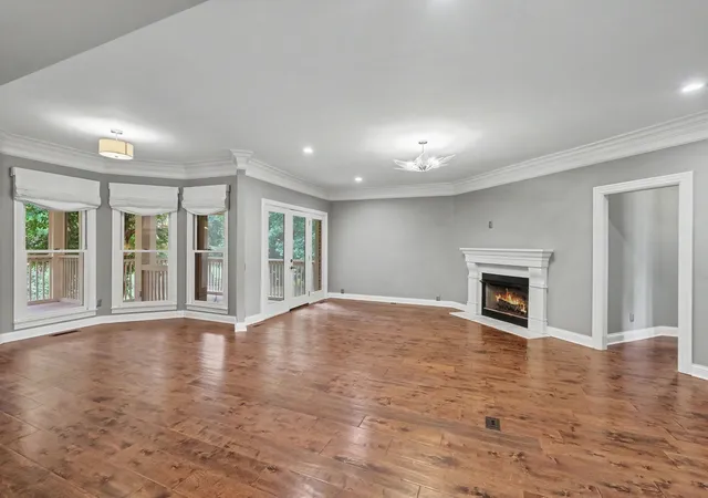 Photo 4 of Single family home for sale at 1308 Lewisburg Pike, Franklin, TN 37064 | MLS# 3279279 | Listing updated on 2026-08-20