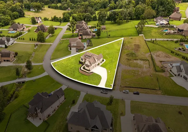 Photo 3 of Single family home for sale at 1211 Ballentrace Blvd, Lebanon, TN 37087 | MLS# 3336247 | Listing updated on 2026-09-24