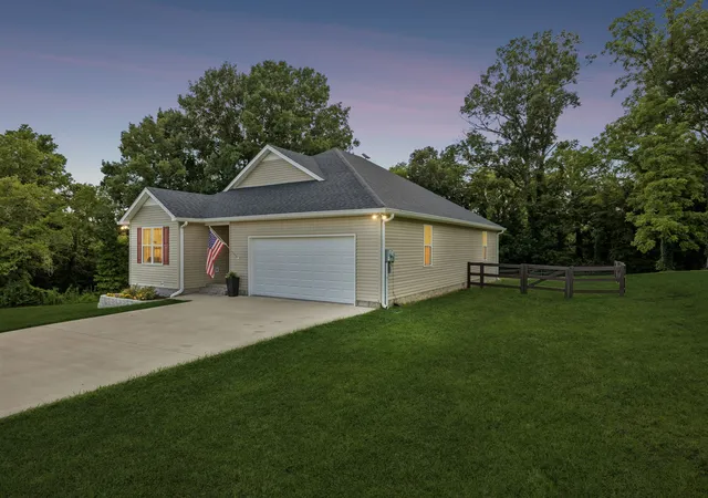 Homes for sale in Pulaski, TN | 111 Fiddlers Ct, Pulaski, TN 38478 | MLS# 3269753