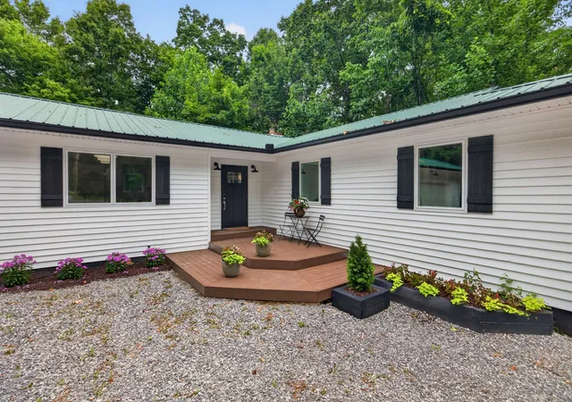 1st image of 41 Jump Off Pl, Monterey, TN 38574 | MLS# 3270707