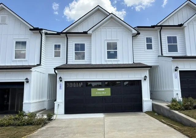 1st image of 121 Yarrow Loop, Clarksville, TN 37043 | MLS# 3260639