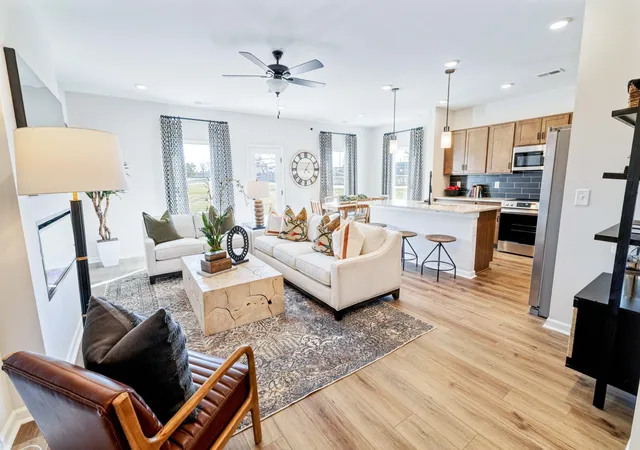 3rd image of 117 Yarrow Loop, Clarksville, TN 37043 | MLS# 3260641