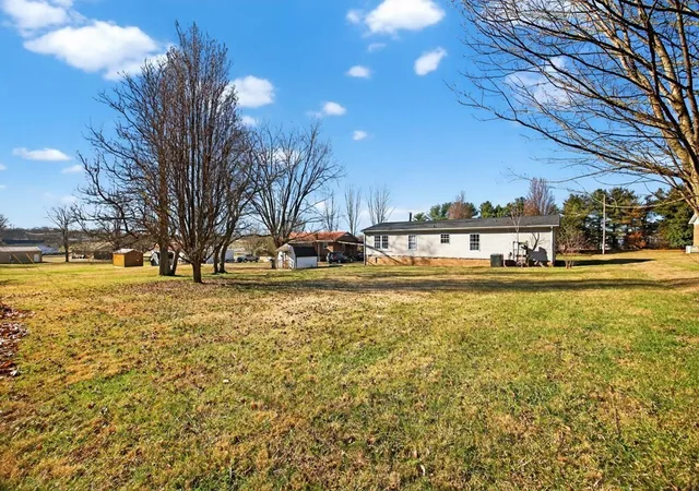Photo 4 of Manufactured home for sale at 308 Allens Chapel Rd, Smithville, TN 37166 | MLS# 3260648 | Listing updated on 2026-07-06